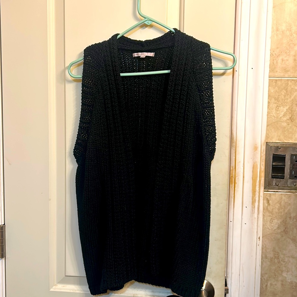 Women’s Gap size medium black knit vest.